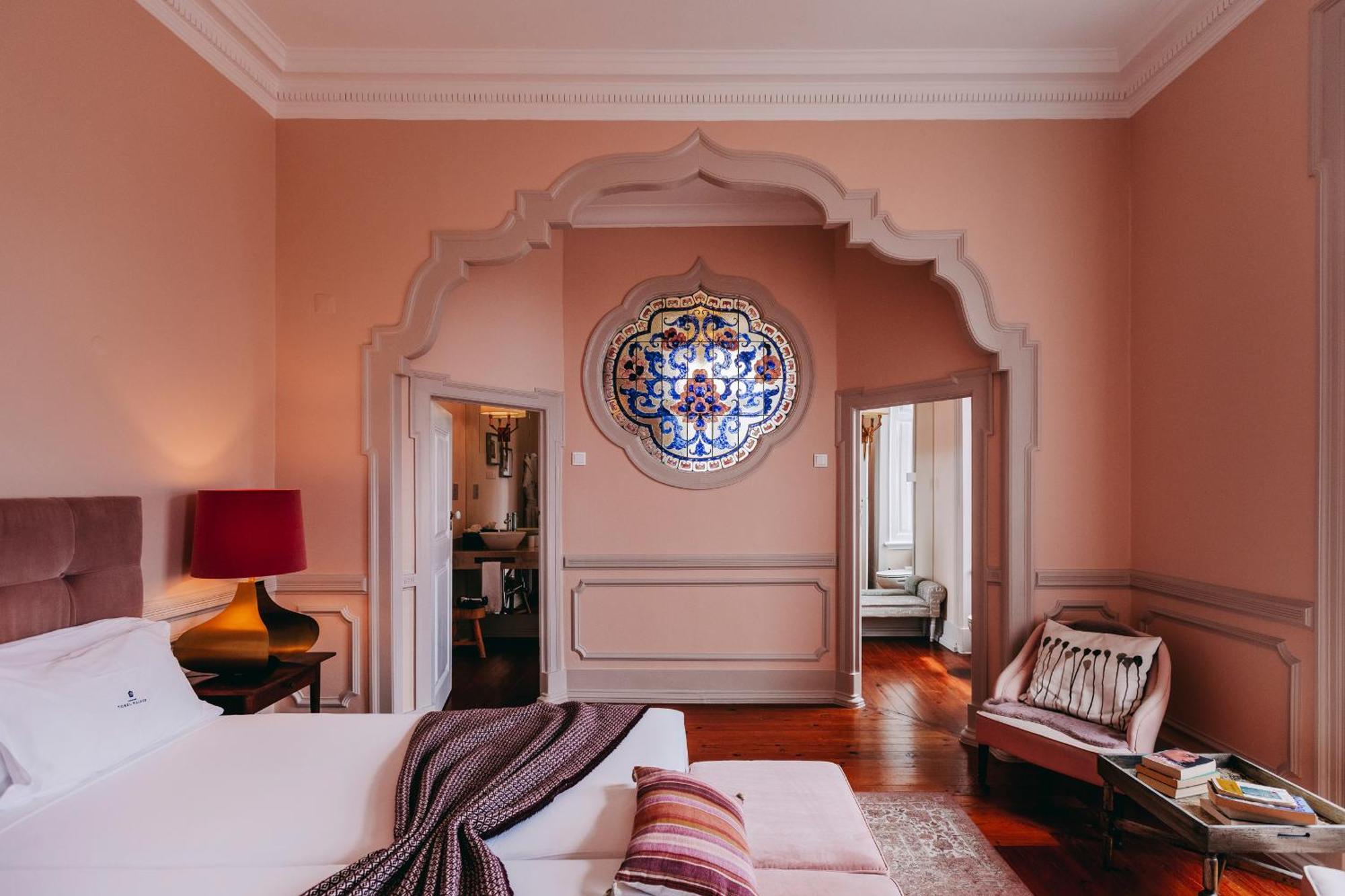 Torel Palace Pensión 5*